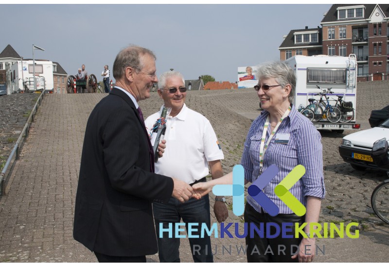 17-4-2011 Opening Camperplaats kade Tolkamer (40)